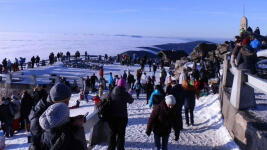 Novorocni vystup na Jested sli lide uz po dvaactyricate medium (1)